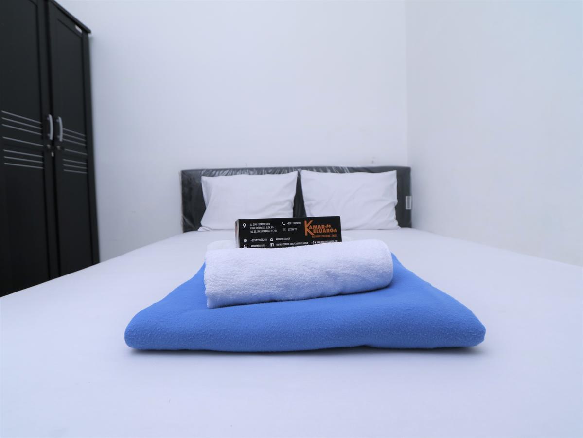 Отель Kamar Keluarga Ungaran Джакарта Экстерьер фото